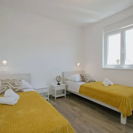 Spacious Luxury Lägenhet Trogir
