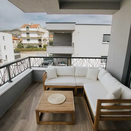 Lägenhet Spacious Luxury Trogir