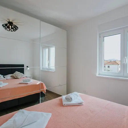Lägenhet Spacious Luxury